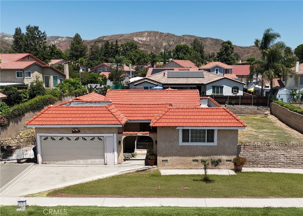 3477 Avenida Simi