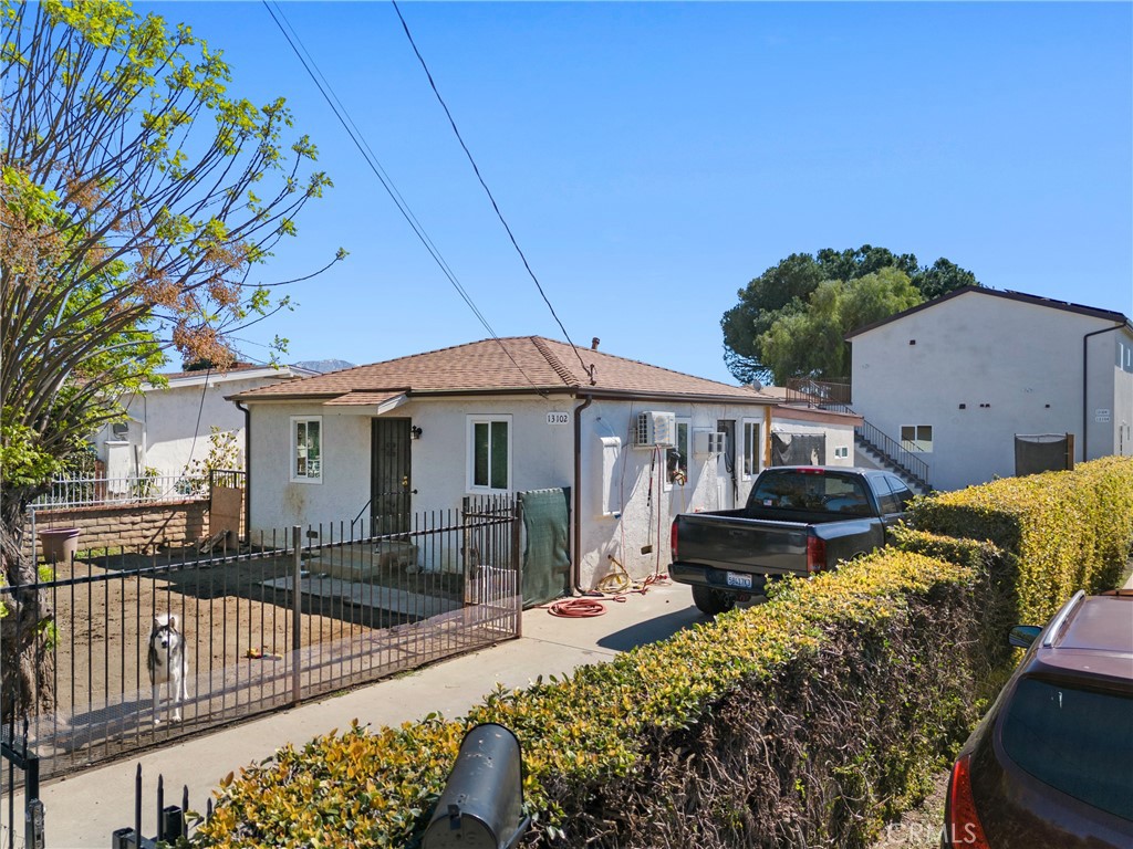 13102 Garber St Property Photo