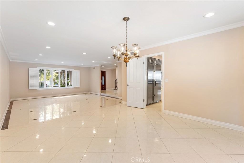 27045 Esward Drive Property Photo 13