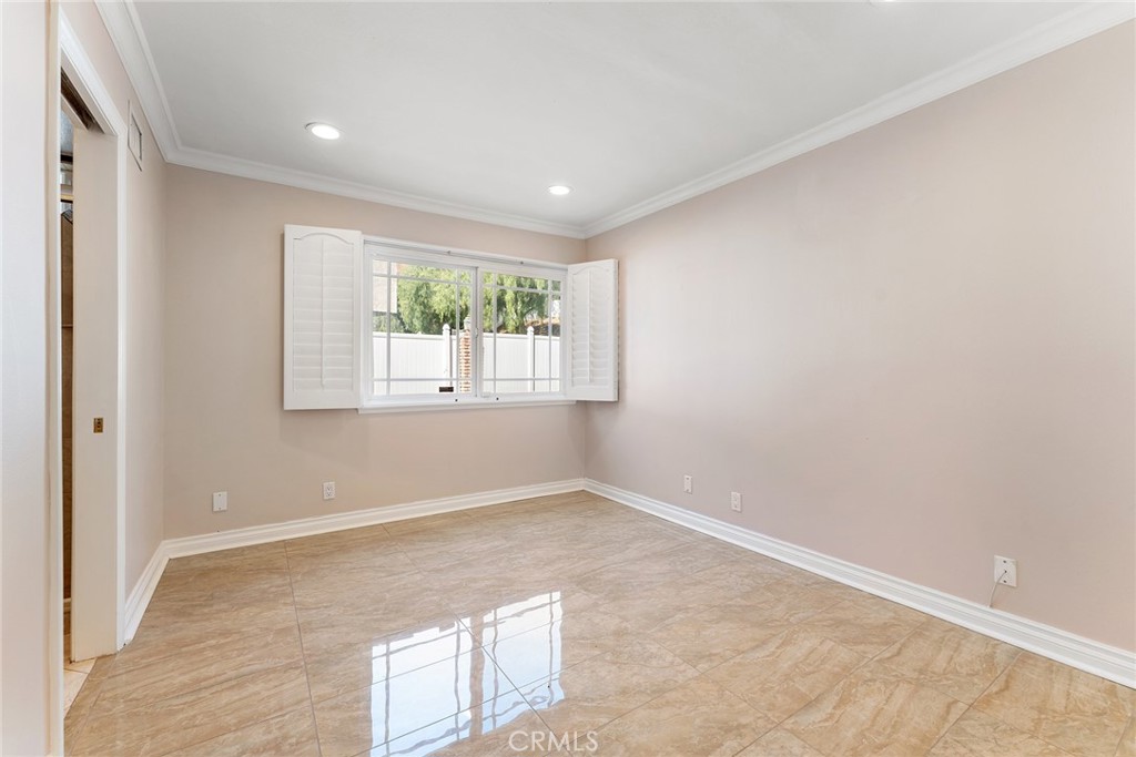 27045 Esward Drive Property Photo 26