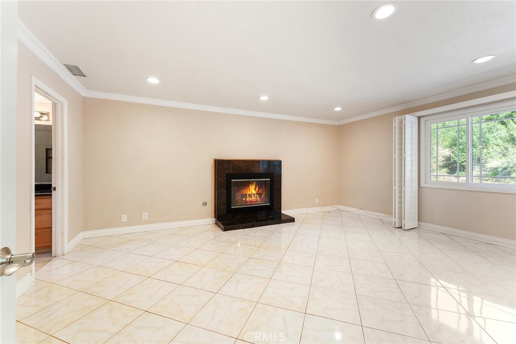 27045 Esward Drive Property Photo 32