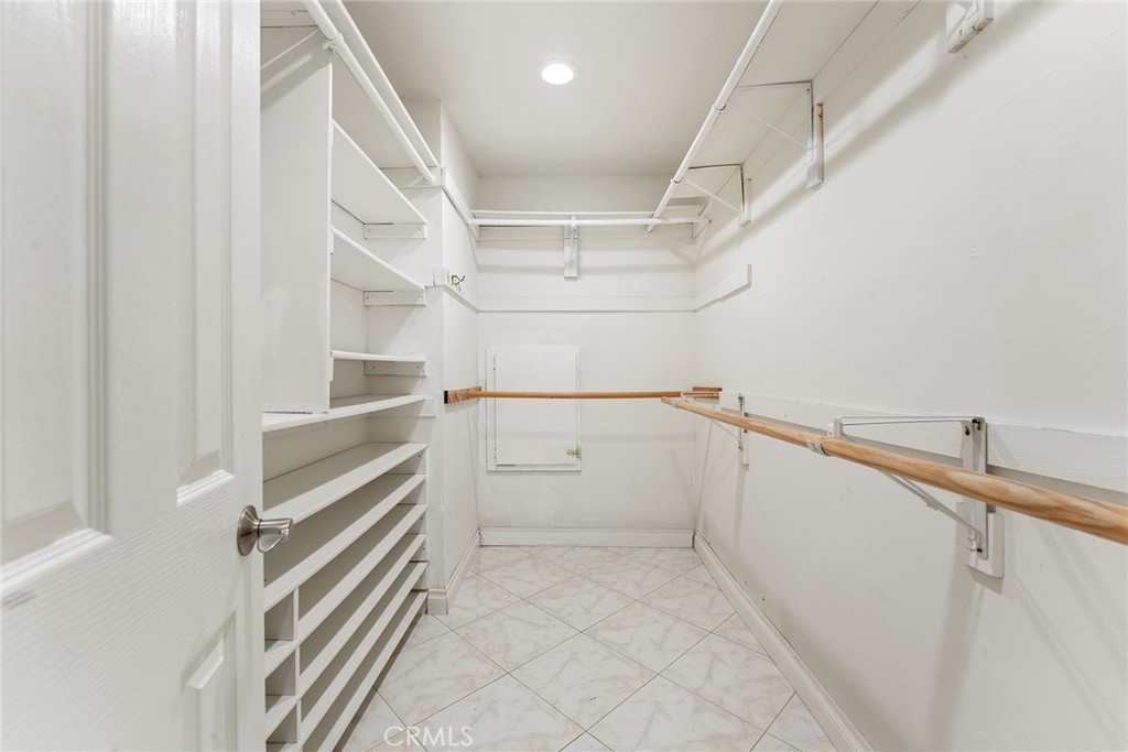 27045 Esward Drive Property Photo 33