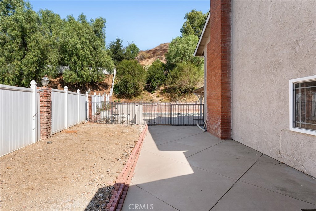 27045 Esward Drive Property Photo 46