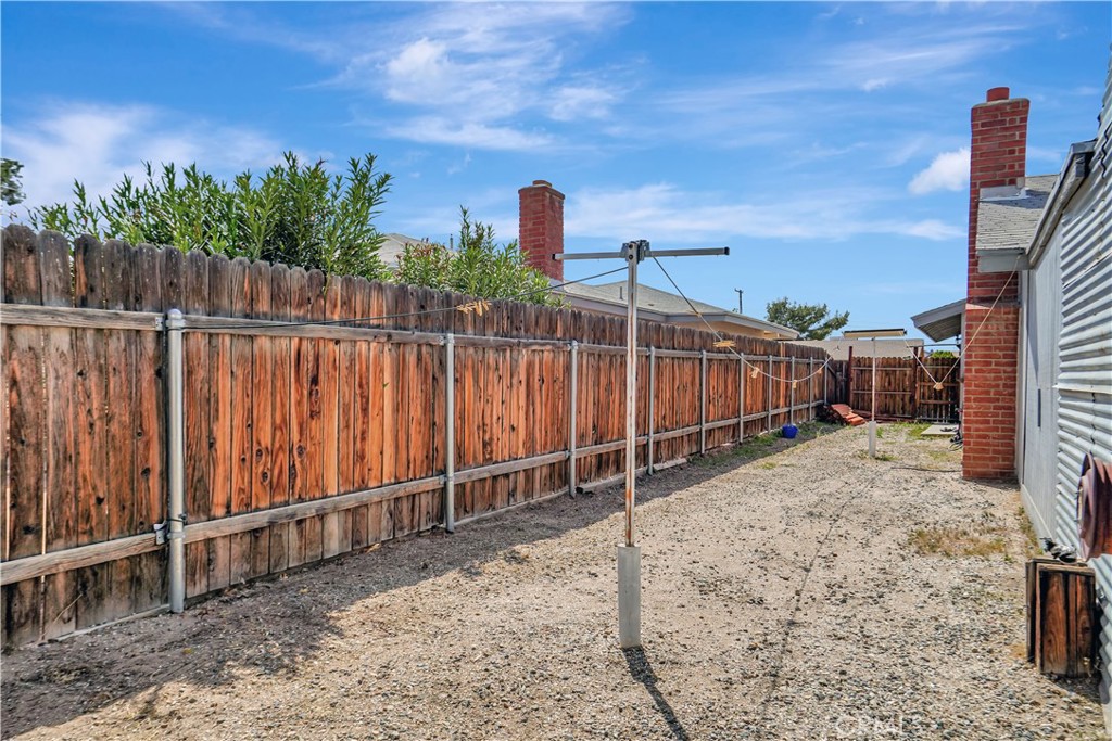 18165 Lilac Road Property Photo 32