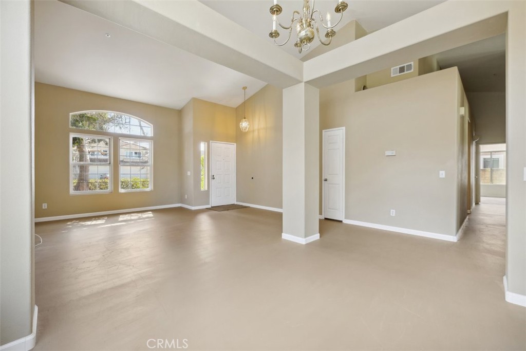 2751 Windcrest Court Property Photo 5
