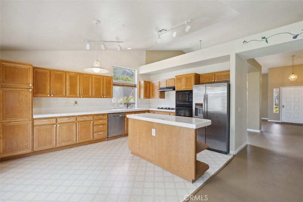 2751 Windcrest Court Property Photo 9
