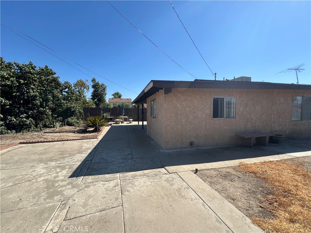 15101 Athol Street Property Photo 8