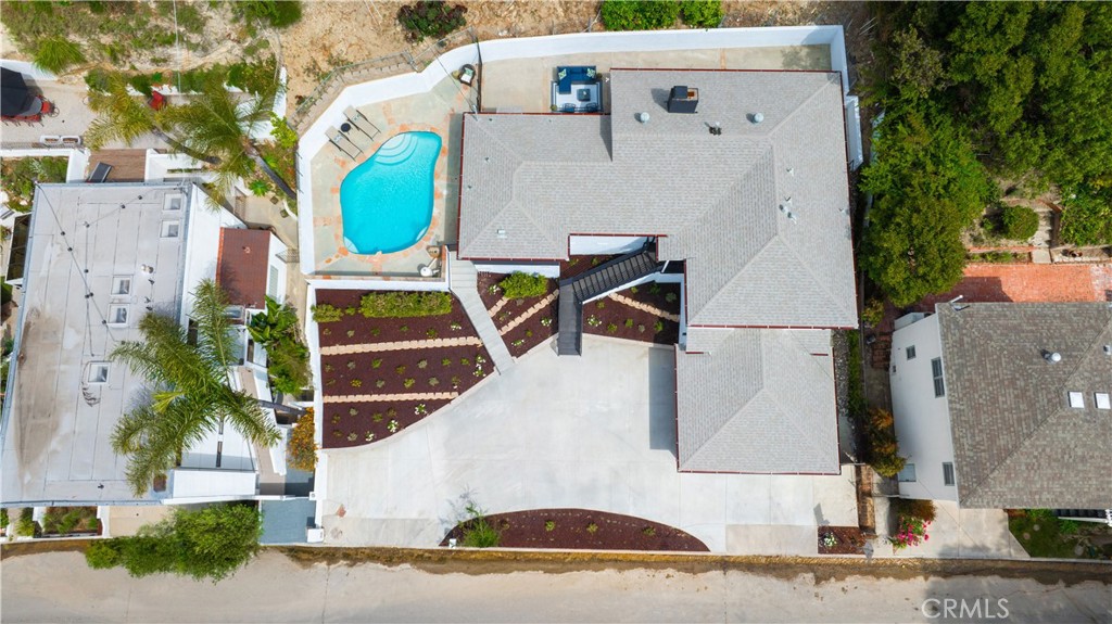 3900 Benedict Canyon Drive Property Photo 1