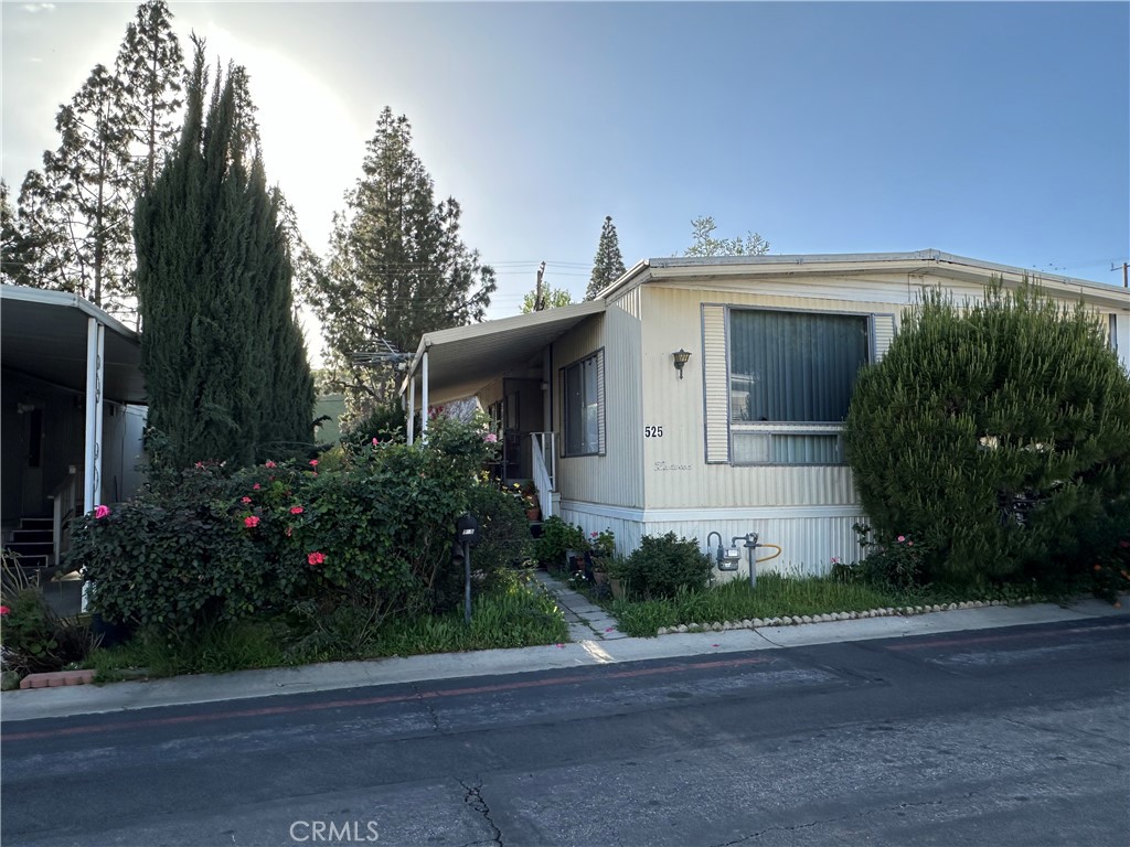 8811 Canoga Avenue 525 Property Photo