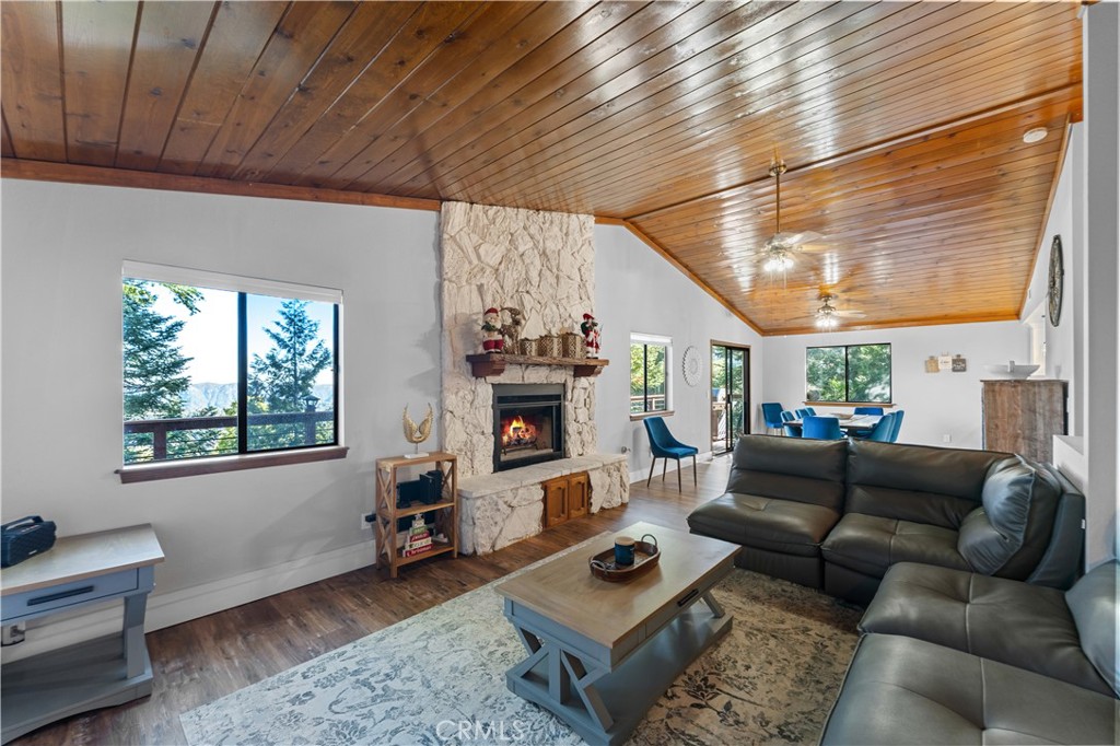 24685 Altdorf Drive Property Photo 12