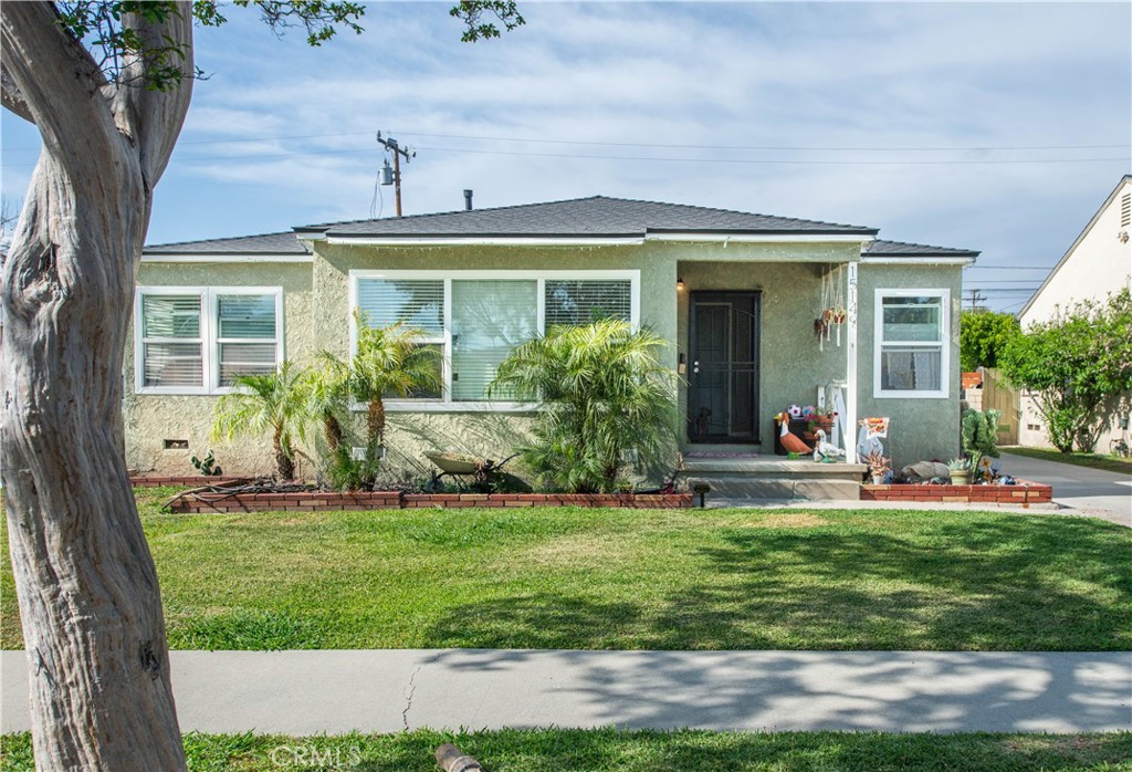 15149 Starbuck Street Property Photo 1
