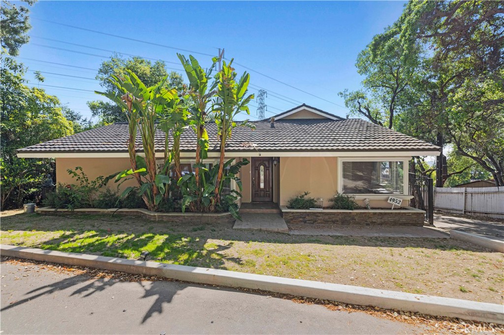 4952 Alta Canyada Road W Property Photo 1