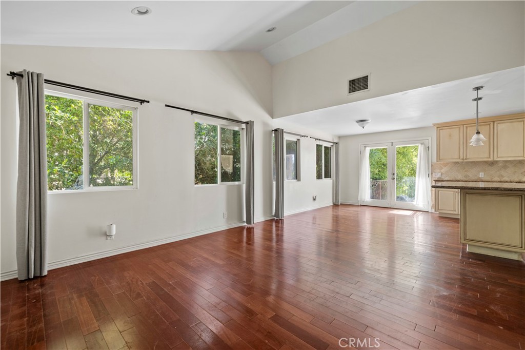 4952 Alta Canyada Road W Property Photo 13