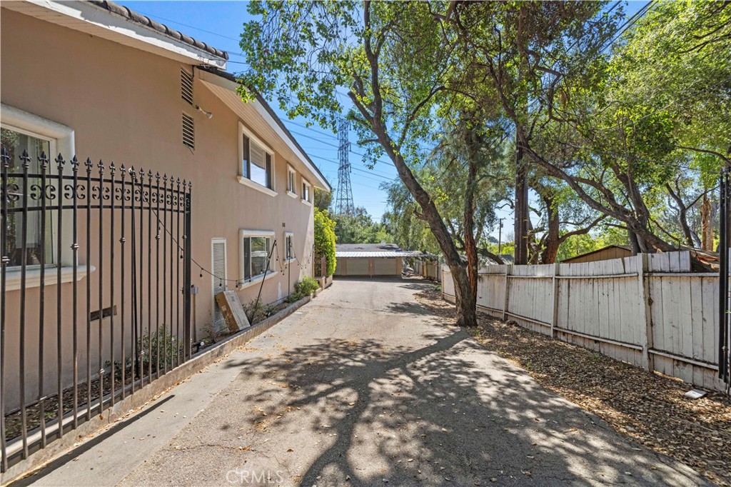 4952 Alta Canyada Road W Property Photo 38