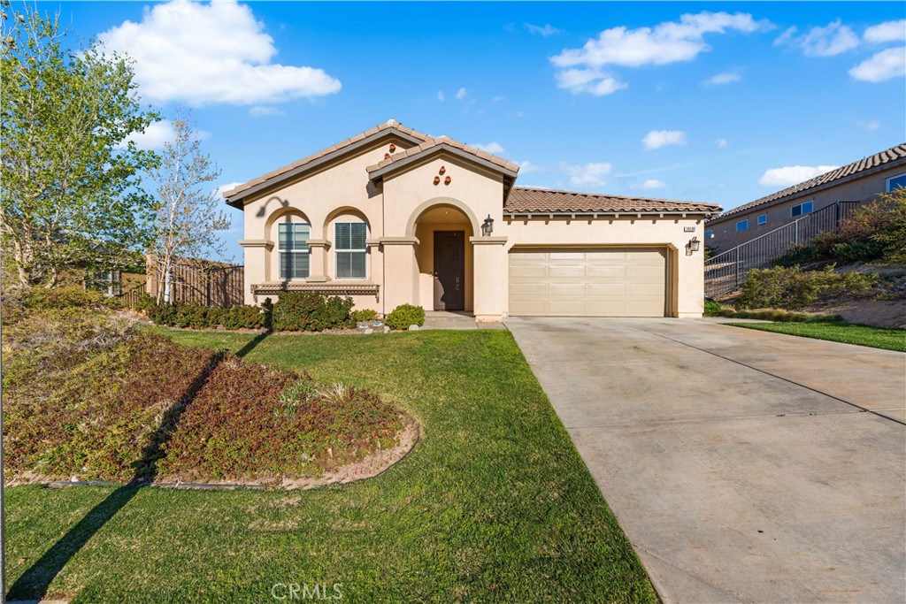38580 Persian Way Property Photo 1