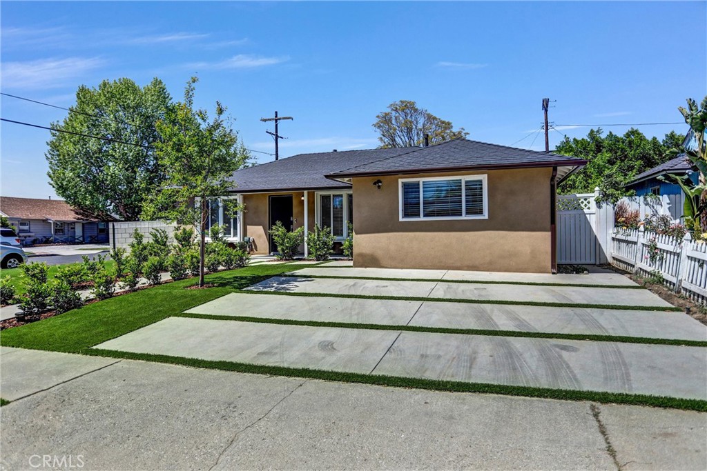 17627 Caprino Place Property Photo 2