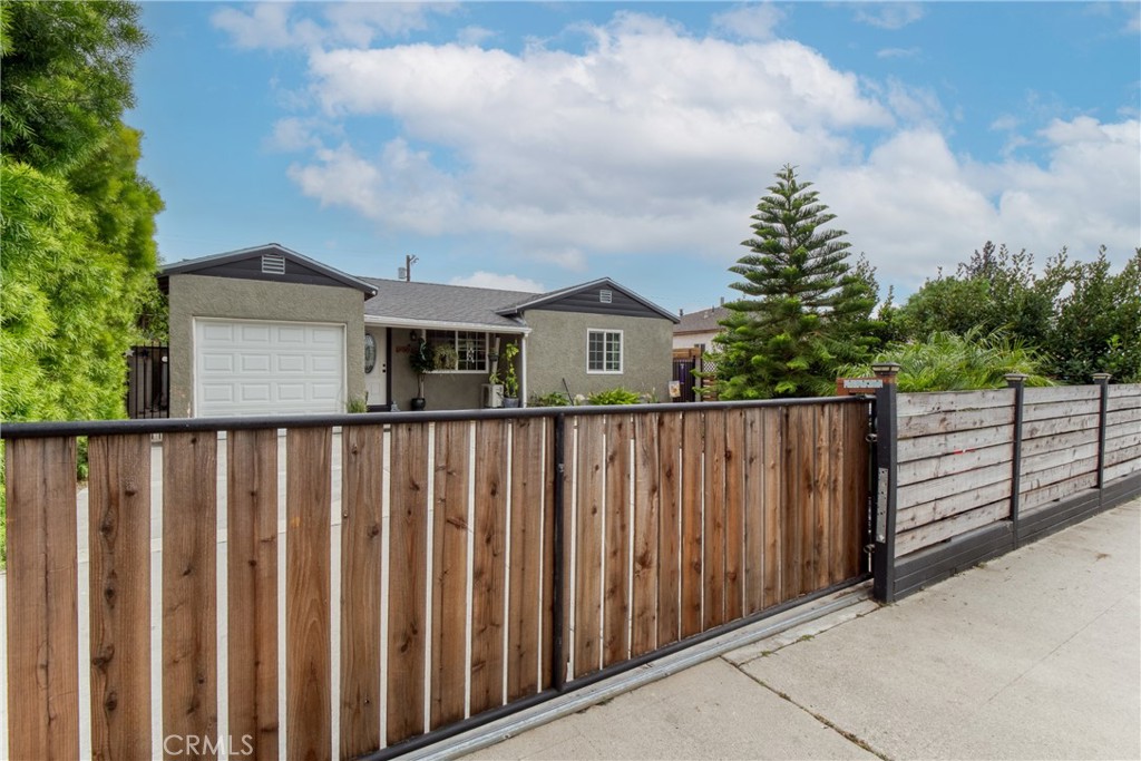 12022 W. Redbank Street Property Photo 1