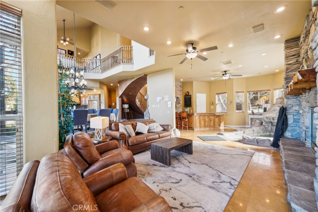 42413 Bear Property Photo 7