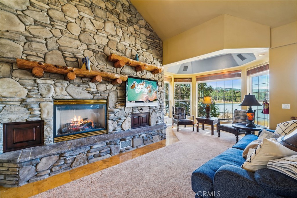 42413 Bear Property Photo 9