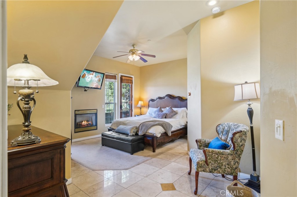 42413 Bear Property Photo 24