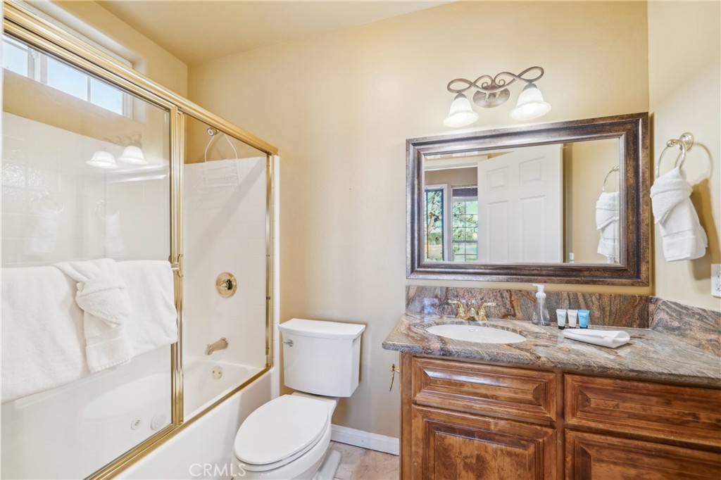 42413 Bear Property Photo 32