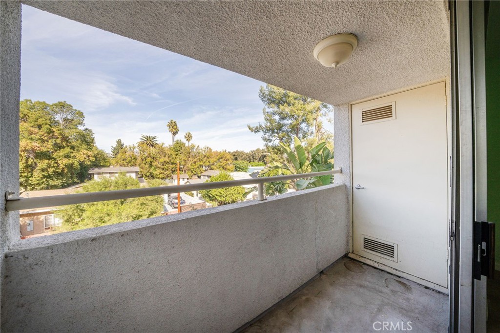 7254 Vassar Avenue 303 Property Photo 12