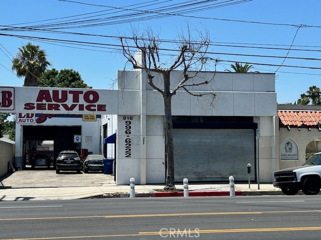 7437 Reseda Boulevard Property Photo 1