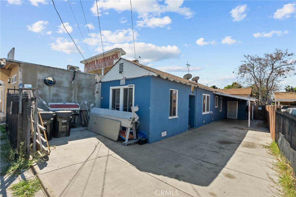 15430 Parthenia Street Property Photo 1