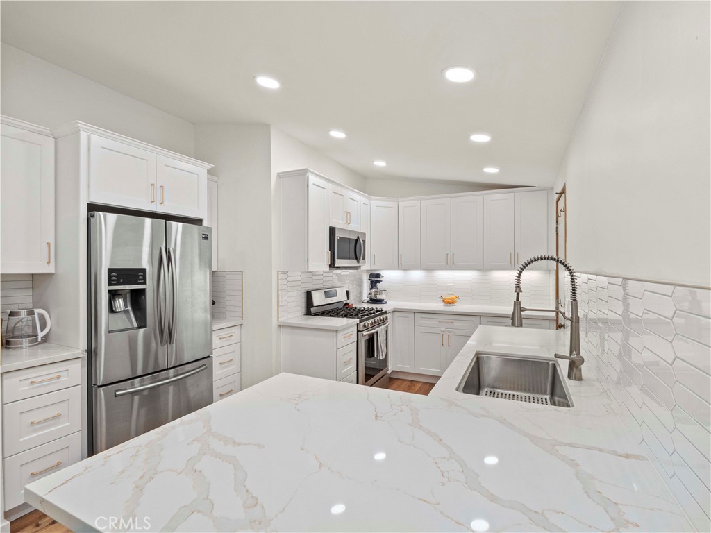 27551 Amethyst Way Property Photo 1