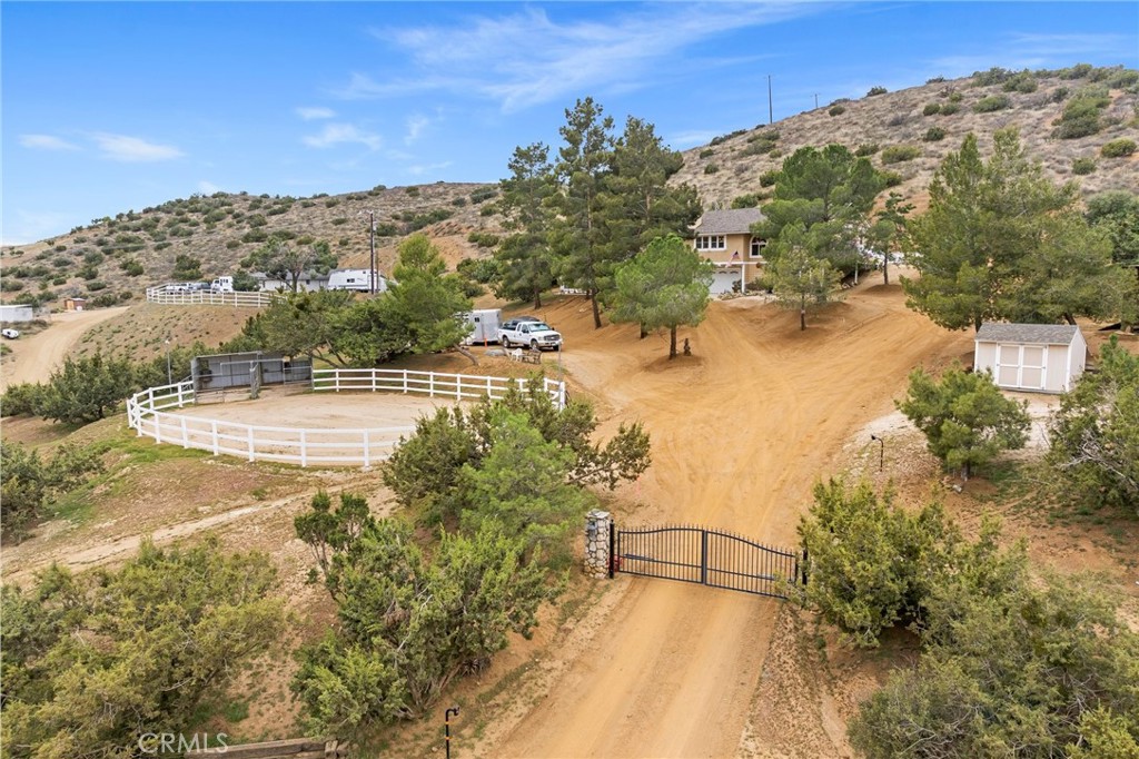 33435 Hubbard Road Property Photo 1