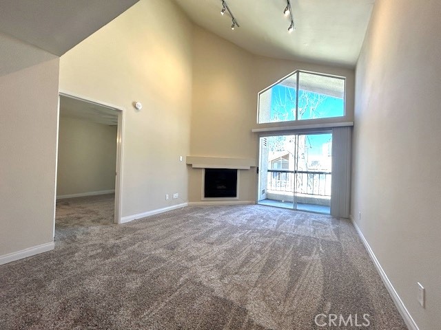 21450 Burbank Boulevard 311 Property Photo 1