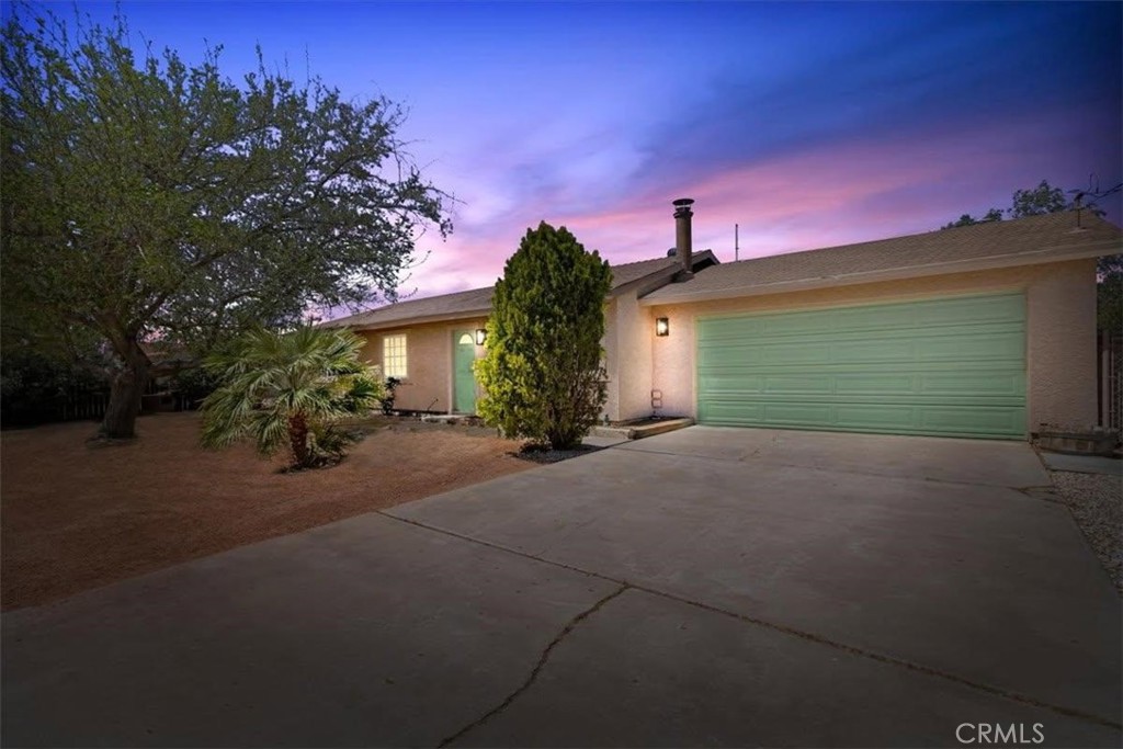 10033 E Ave R-2 Property Photo