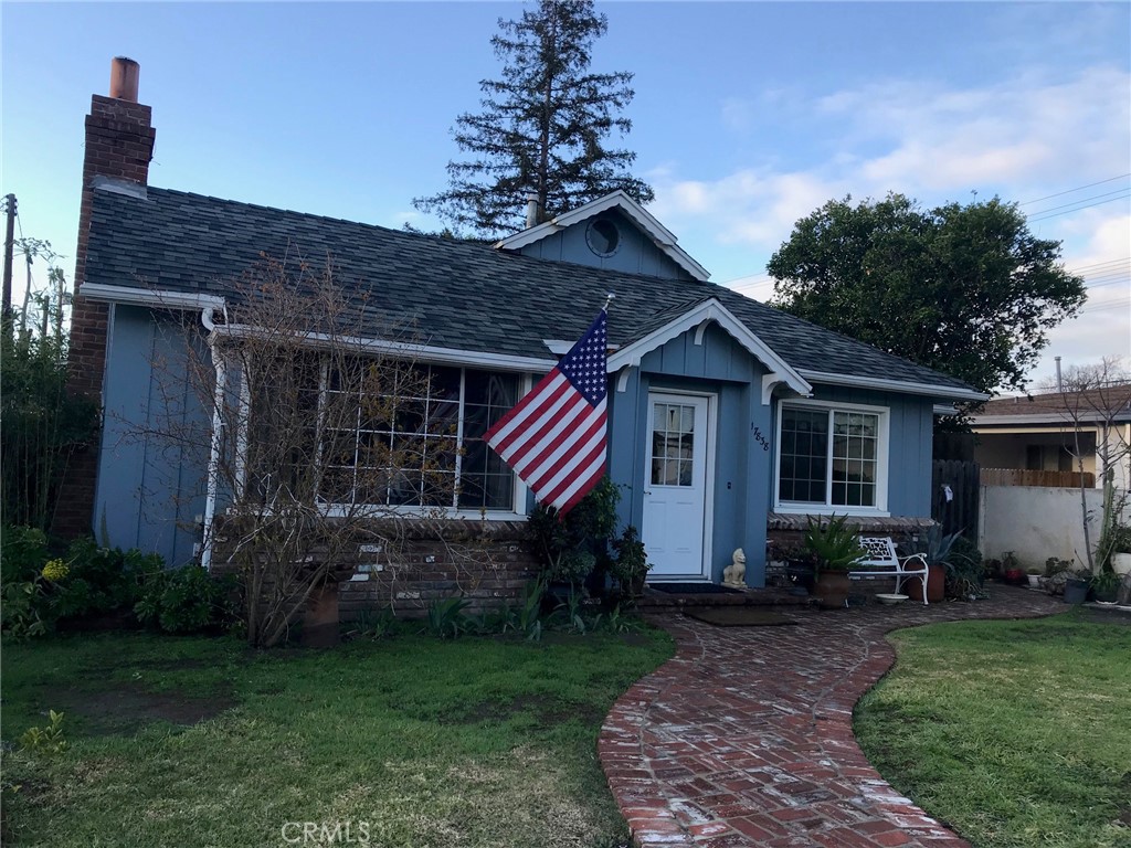 17838 -17840 Los Alimos Street Property Photo 1