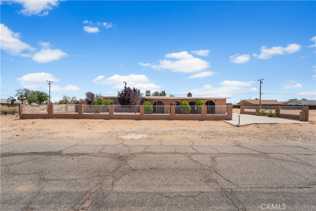 8312 Ironwood Avenue Property Photo 1