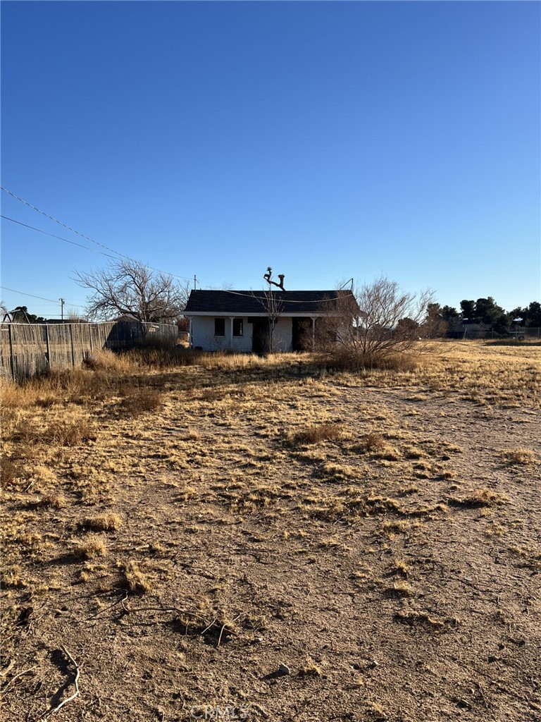 11995 White Avenue Property Photo