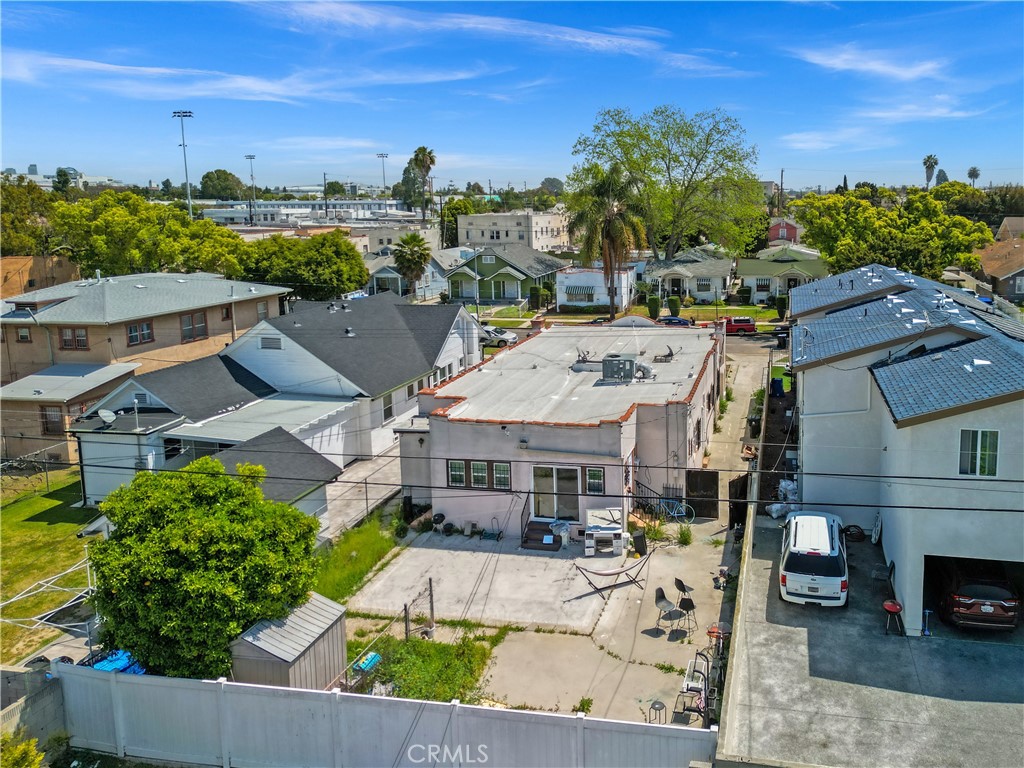 4227 Walton Avenue Property Photo 10