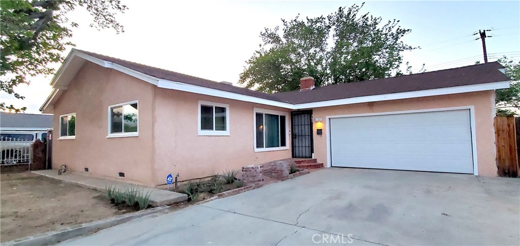 245 E Avenue Q4 Property Photo 1
