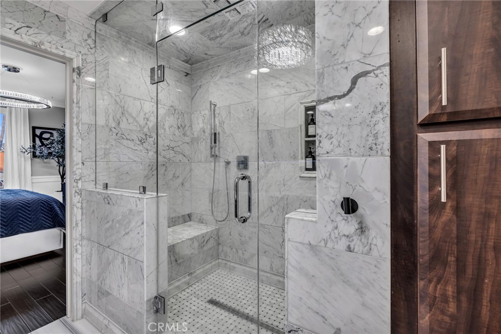 1901 Victoria Avenue 202 Property Photo 15