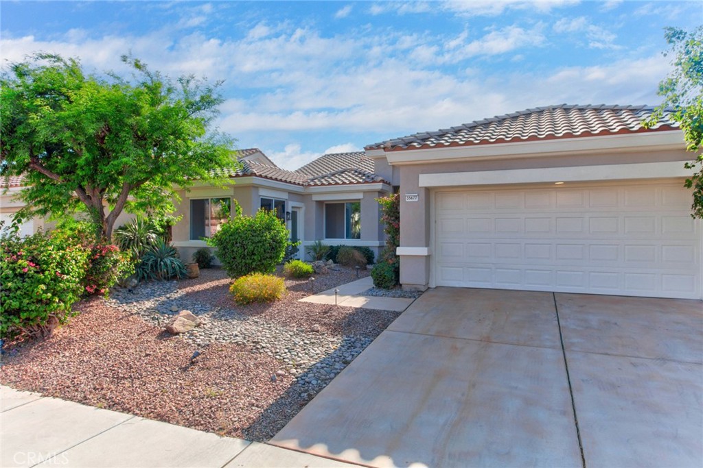 35677 Inverness Avenue Property Photo 1