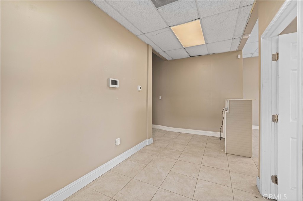 307 W Avenue I Property Photo 8