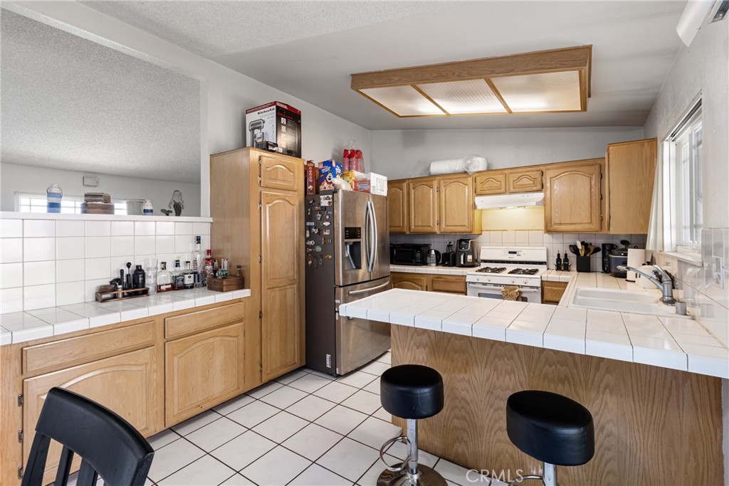 9684 Hemlock Street Property Photo 13