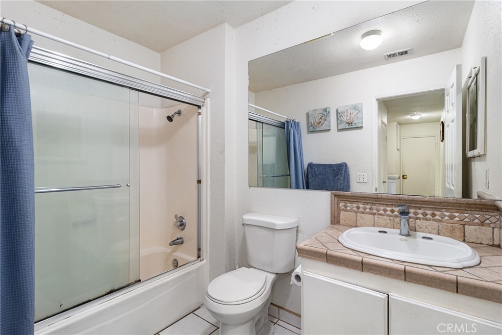 9684 Hemlock Street Property Photo 15
