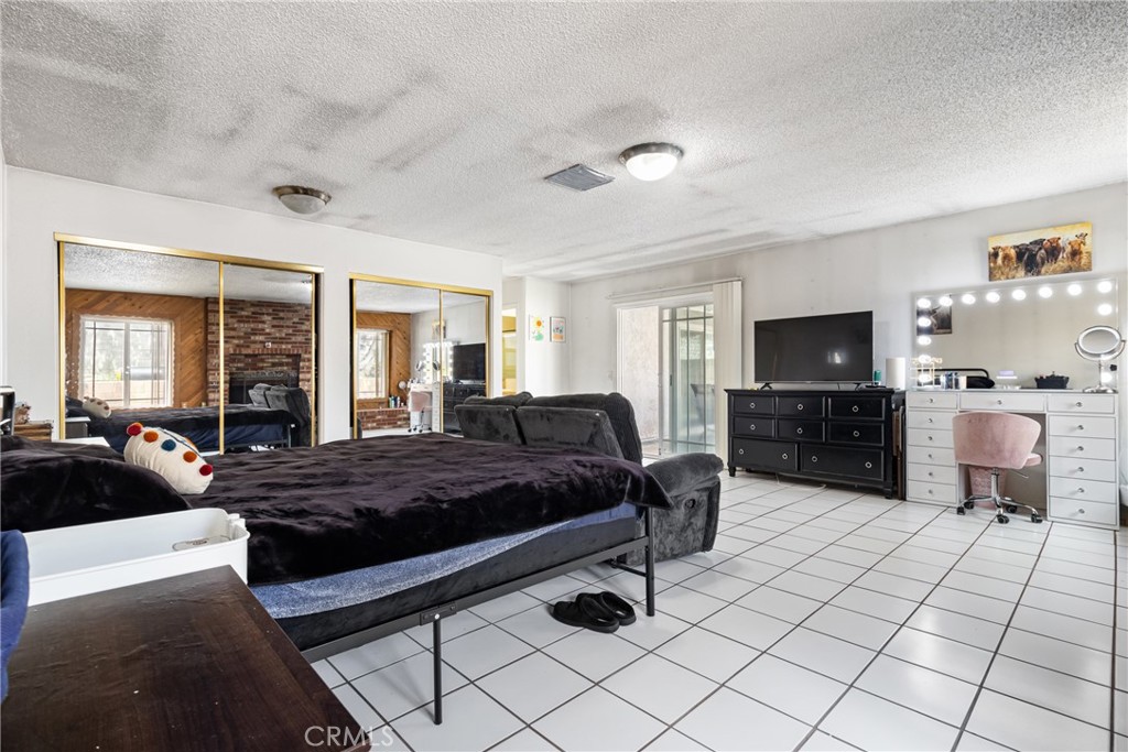 9684 Hemlock Street Property Photo 21