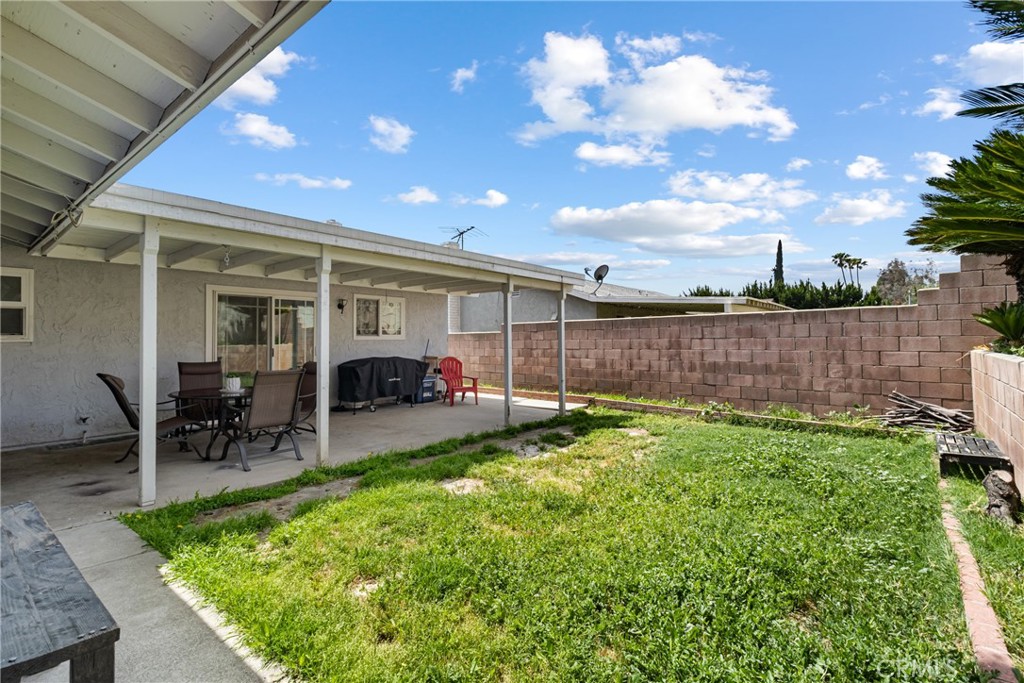 9684 Hemlock Street Property Photo 26