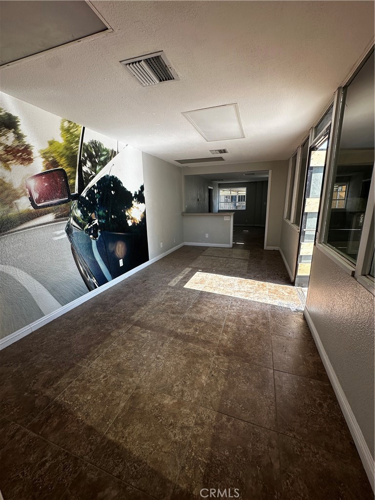 45231 Trevor Avenue Property Photo 12