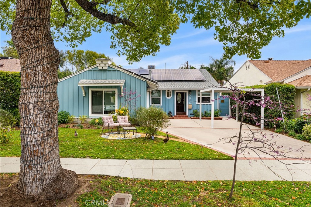 5816 Lemona Avenue Property Photo 1