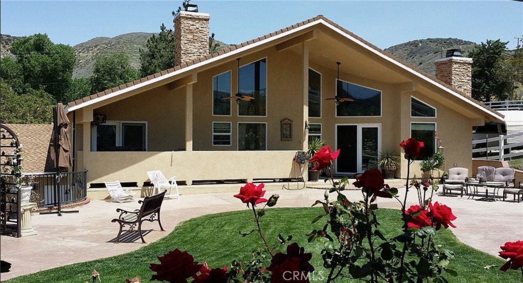 8736 Calva St. Property Photo 1