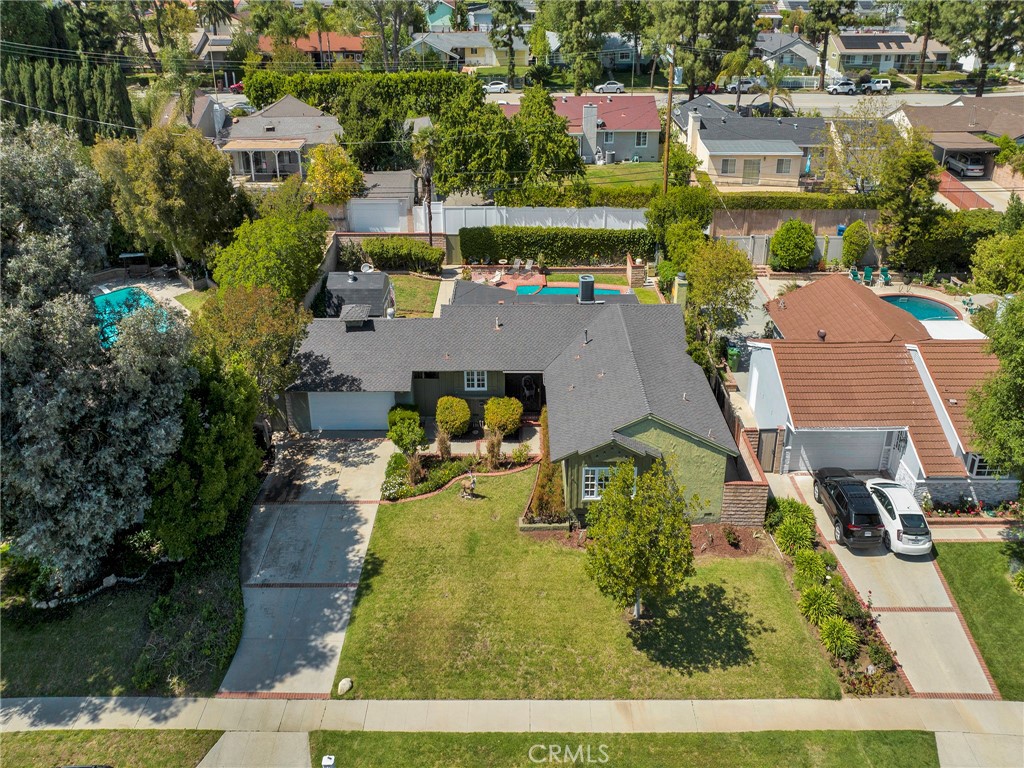 18219 Ludlow Street Property Photo