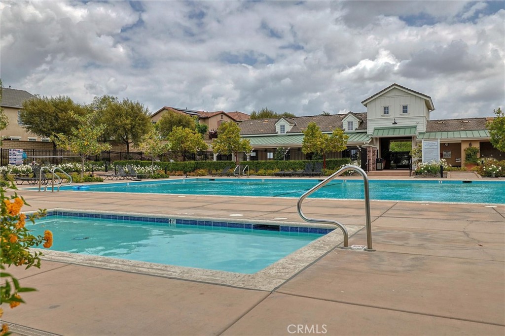 22620 Dragonfly Ct
