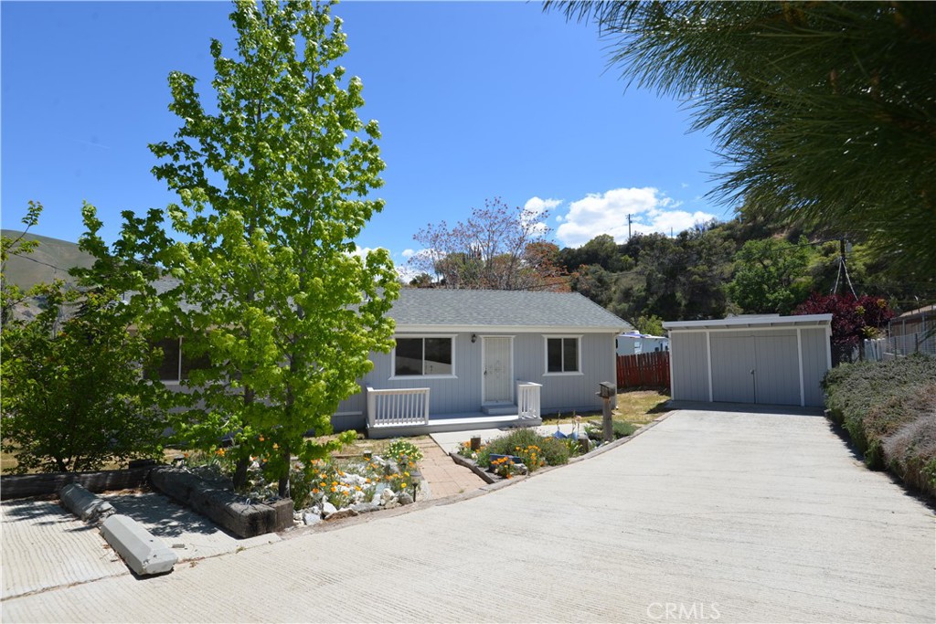 644 Canyon Drive Property Photo